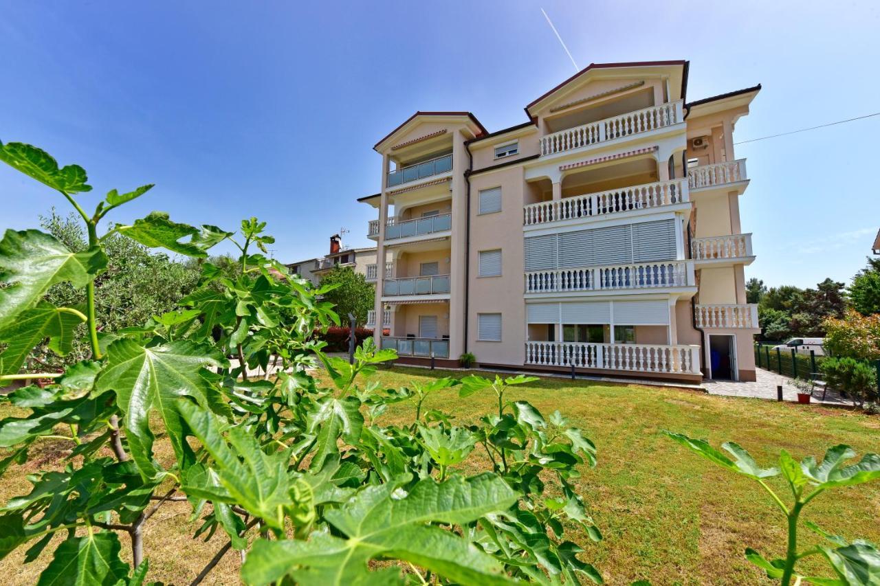Apartments Elin Sofia Poreč Kültér fotó